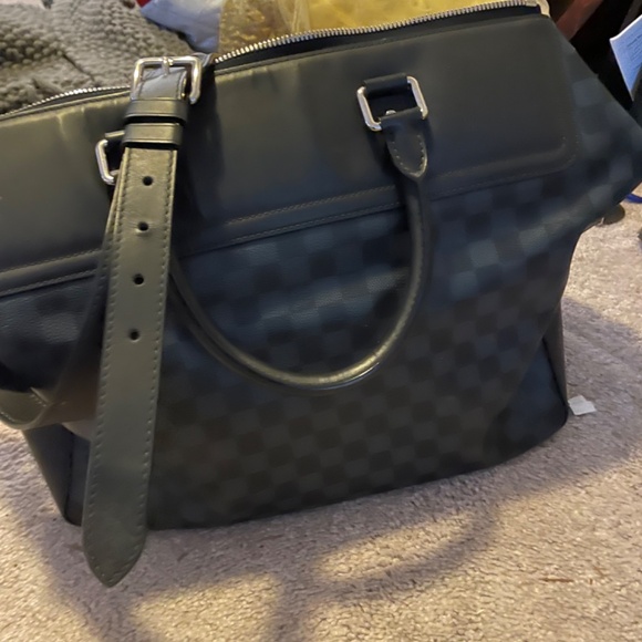 Louis Vuitton Travel Bag. - Picture 6 of 6